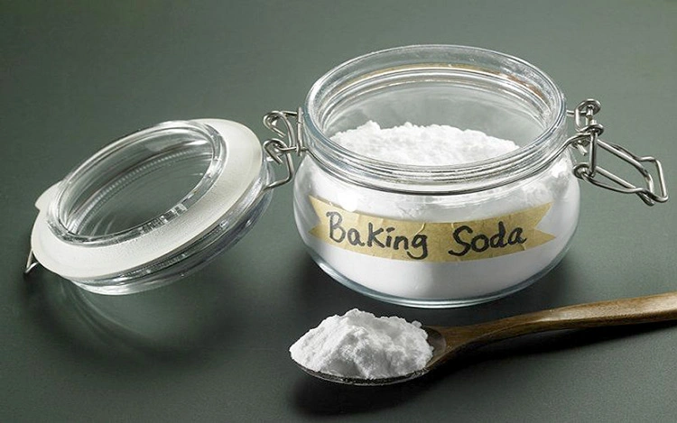 Baking soda sở hữu tính kháng viêm giúp làm giảm sưng tấy cho vùng da bị thương